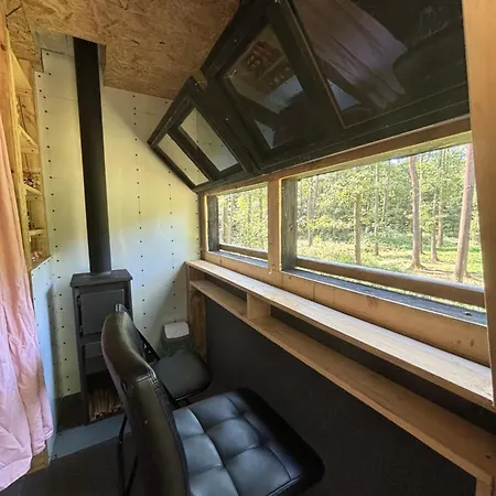Glamping S Termovizi V Srdci Krivoklatskych Lesu Svatá