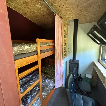 Glamping S Termovizi V Srdci Krivoklatskych Lesu * Svatá